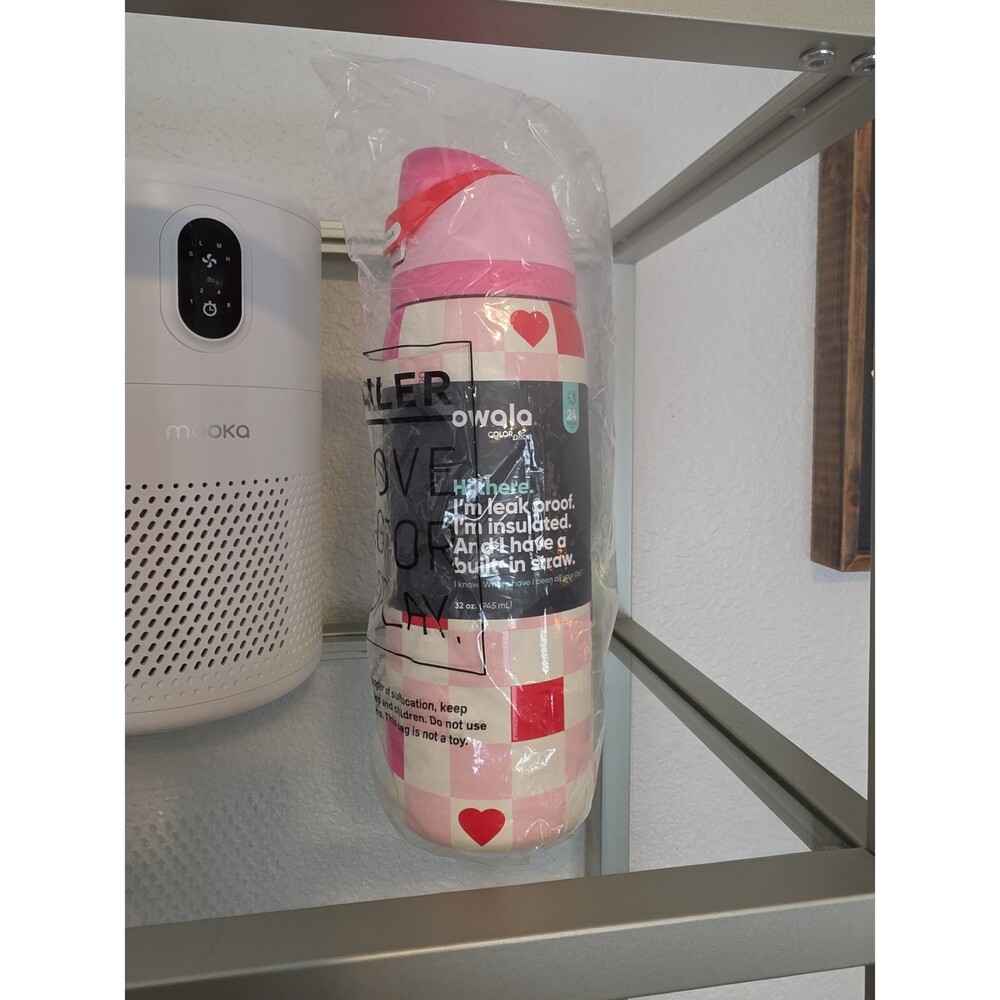 NWT "Check Me Out" Owala 32oz